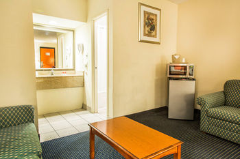 Econo Lodge Норволк Екстер'єр фото