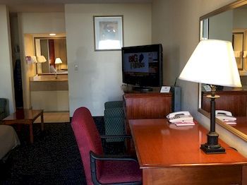 Econo Lodge Норволк Екстер'єр фото